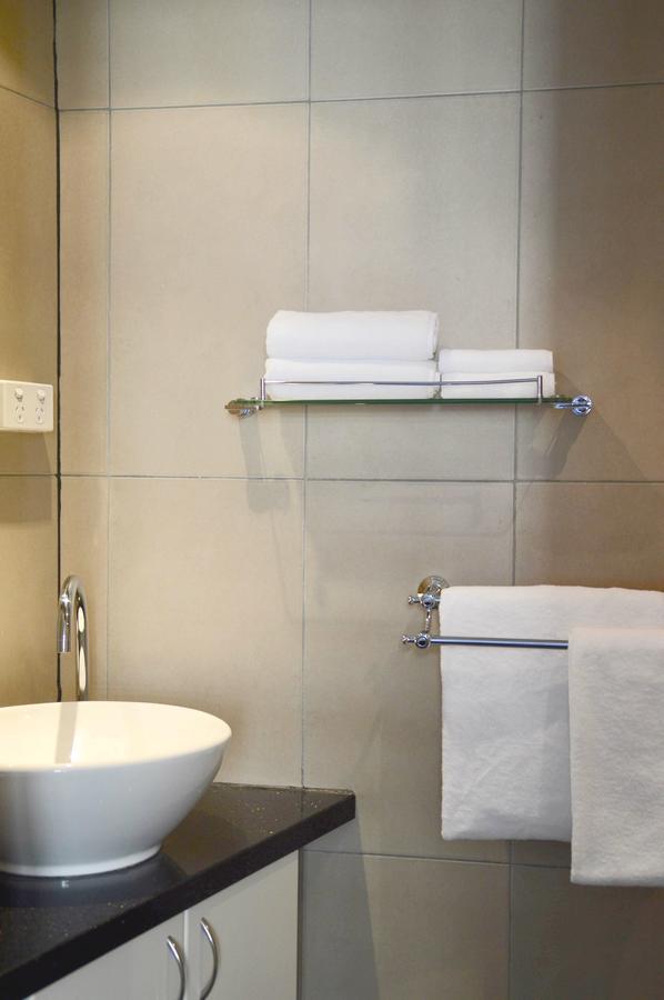 King Deluxe Apartments Melbourne Bagian luar foto